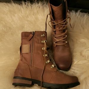 Size 8 Sorel Boots, "Conquest" NWOT